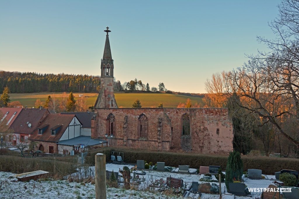 Sicht auf die Ruine des Kloster St. Maria in Rosenthal aus westlicher Richtung.