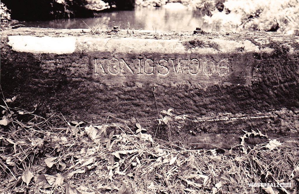 Ritterstein mit der Inschrift „Königswoog“