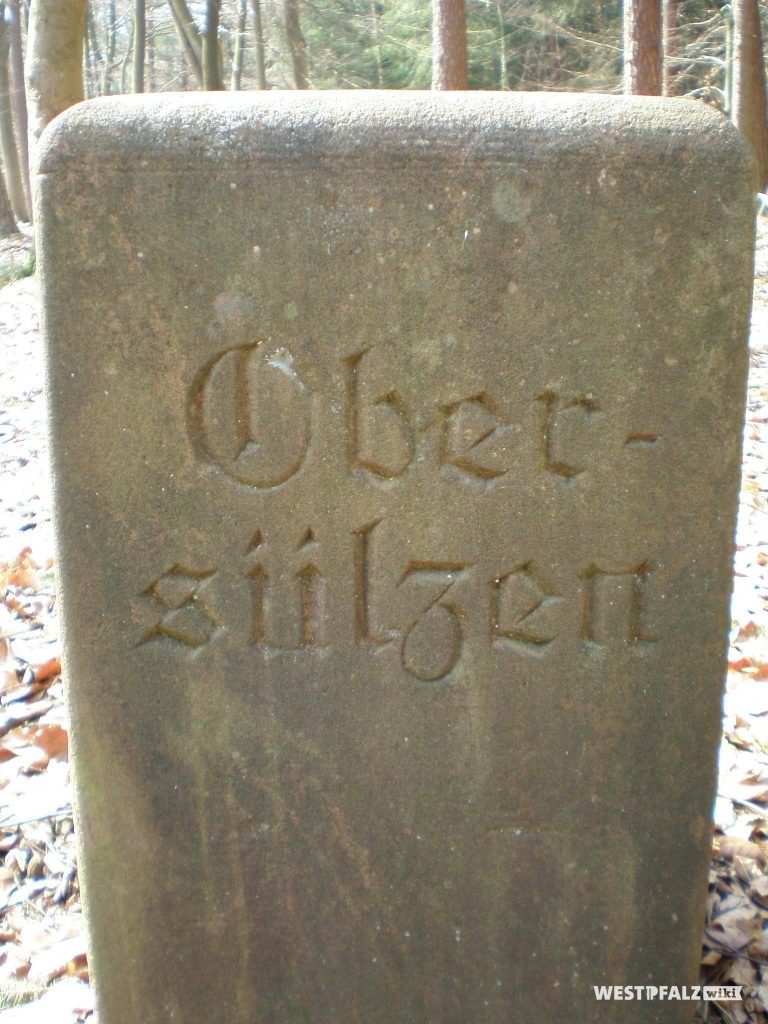 Gedenkstein mit der Inschrift "Obersülzen".