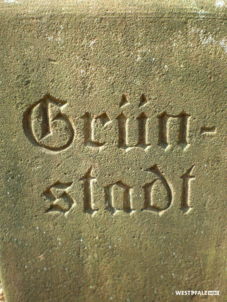 Gedenkstein mit der Inschrift "Grünstadt".
