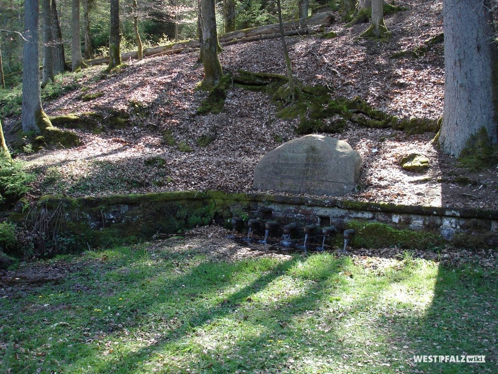 Vorplatz beim Ritterstein Nr. 188