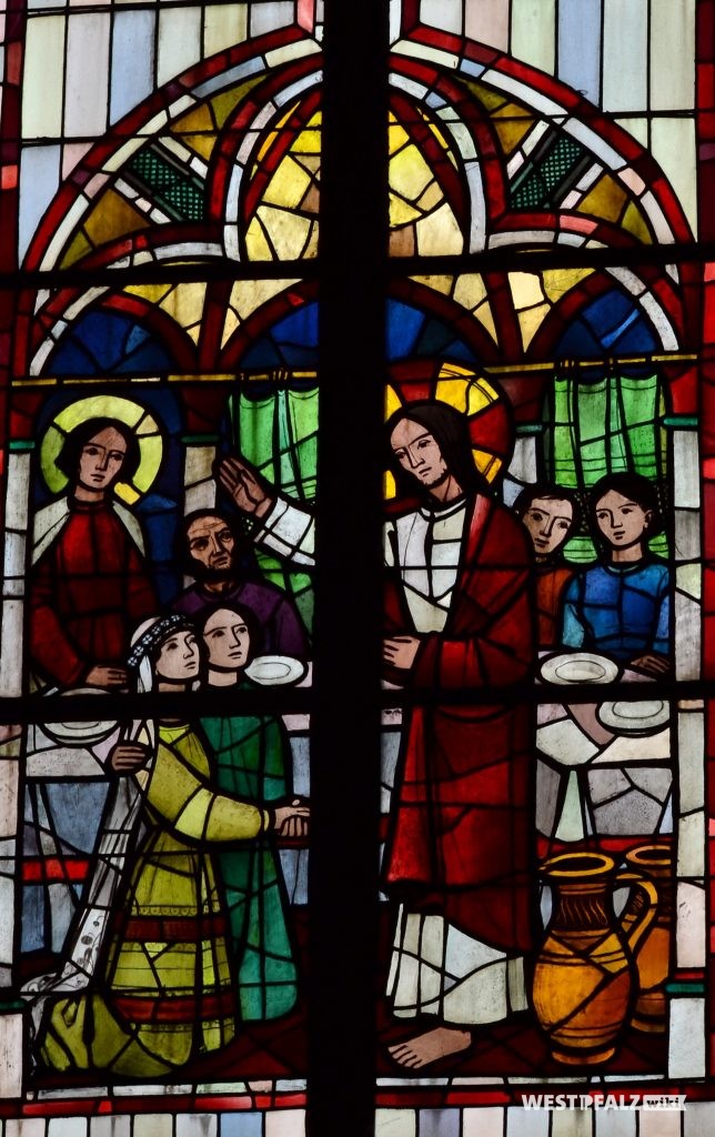 Kirchenfenster der St. Laurentius Kirche