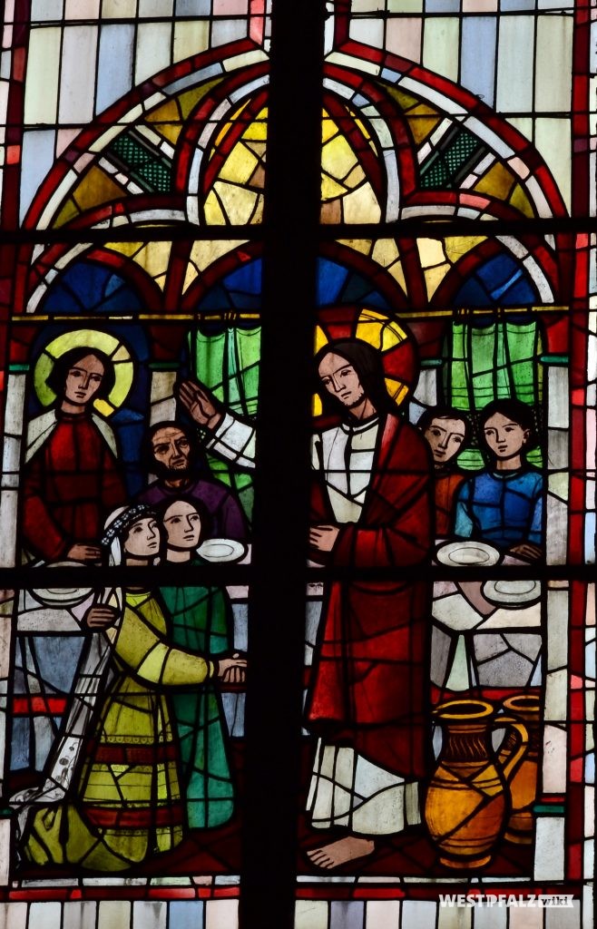 Kirchenfenster der St. Laurentius Kirche