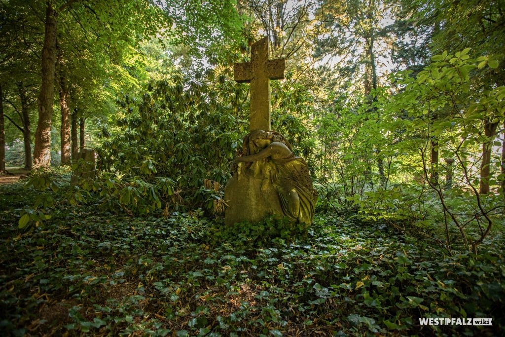 Grabmal auf dem Alten Friedhof in Pirmasens