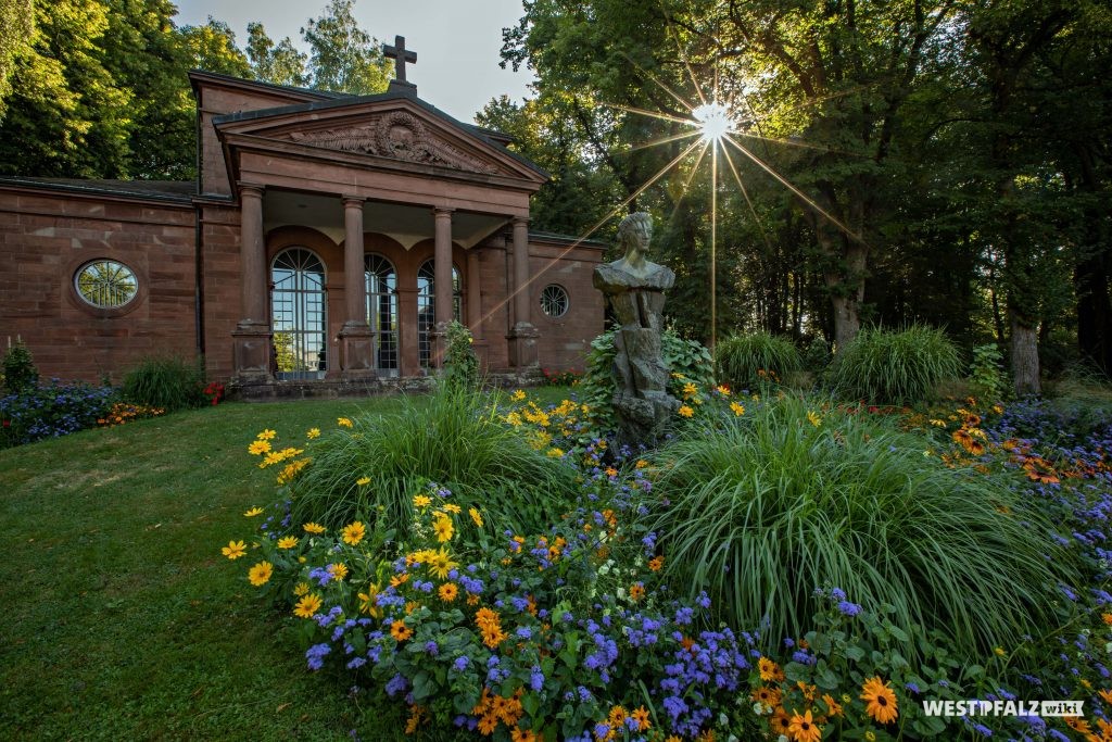 Carolinensaal auf dem Alten Friedhof in Pirmasens