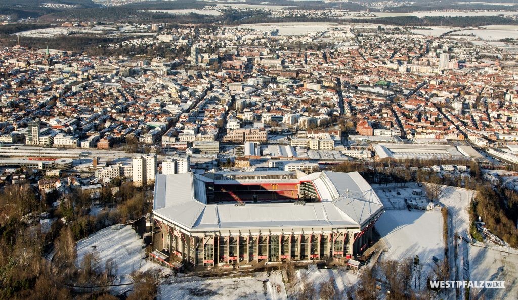 Fritz-Walter-Stadion im Winter