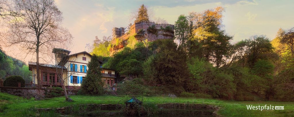 Panorama der Villa Denis und der Burgruine Diemerstein