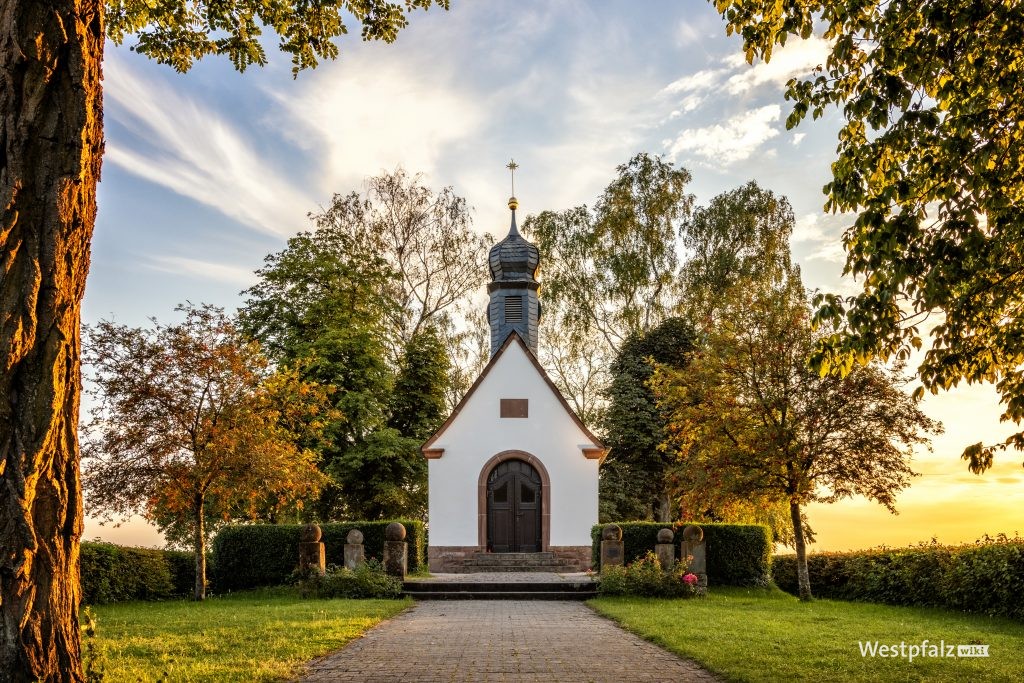 Kapelle bei Reifenberg Frontansicht