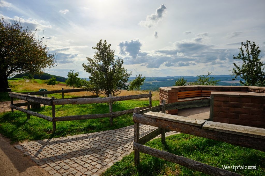 Aussichtsplattform auf der Reuschbacher Höhe