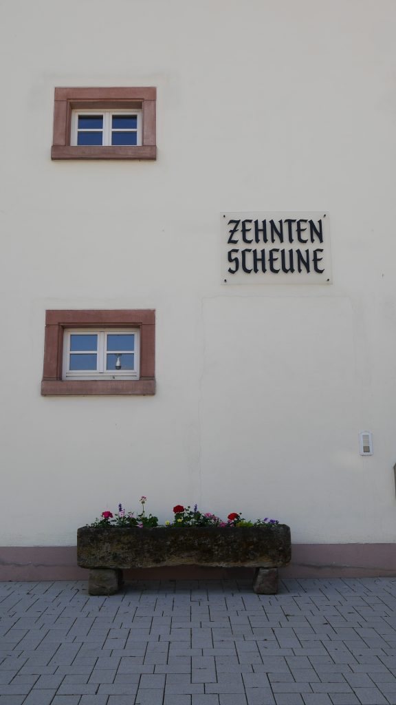 P1830759