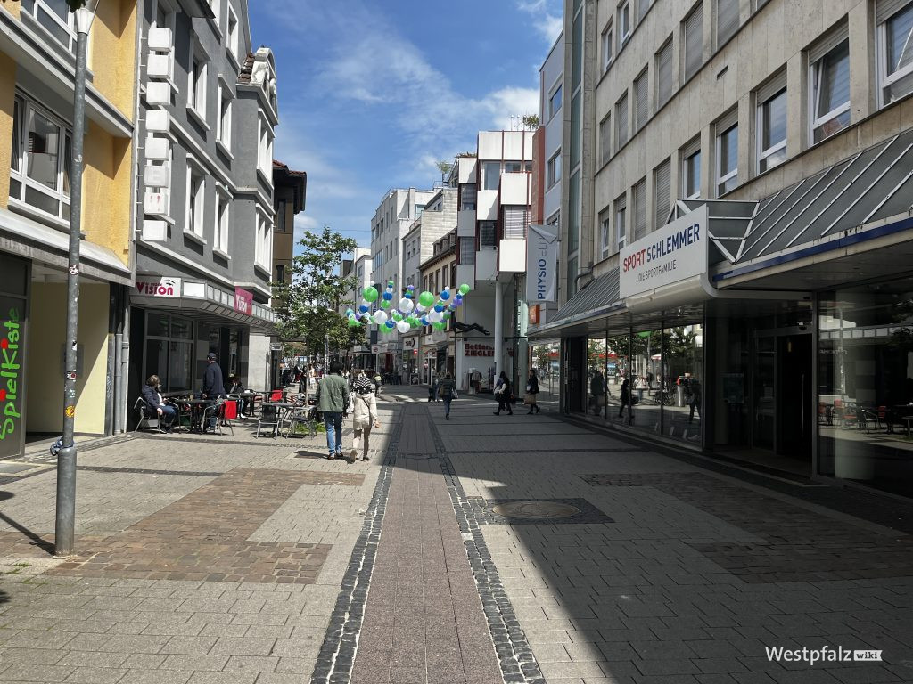 Blick in die Kerststraße vom Union-Kino.