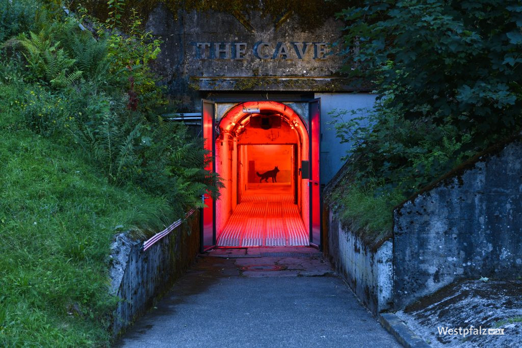 Eingang zur Ausstellung in der Bunkeranlage